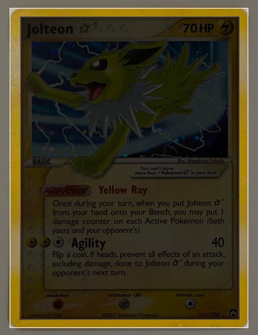 Jolteon Gold Star warped flat with its centering borders detected automatically